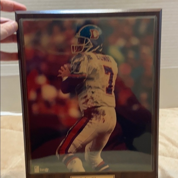 NFL Denver Broncos John Elway framed Photo - Picture 3 of 10